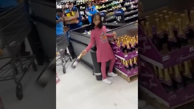 Walmart situation is wild Walmart situation is wild
