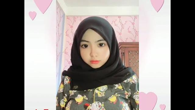 Hijabers toket gede Hijabers toket gede