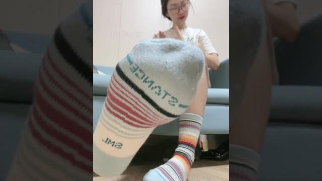 套路直播易直播jenn第一人称棉袜足控 套路直播易直播jenn第一人称棉袜足控