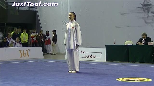 楊式新規定競賽套路(冉千鑫演練) 楊式新規定競賽套路(冉千鑫演練)