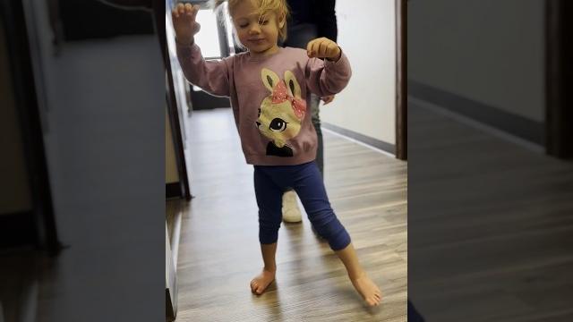Child learns to walk after cerebral palsy diagnosis #cerebralpalsy #braininjury #tbi #health Child learns to walk after cerebral palsy diagnosis #cerebralpalsy #braininjury #tbi #health