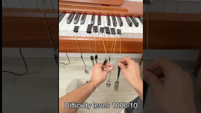 Viral rat dance meme but only using forks! Viral rat dance meme but only using forks!
