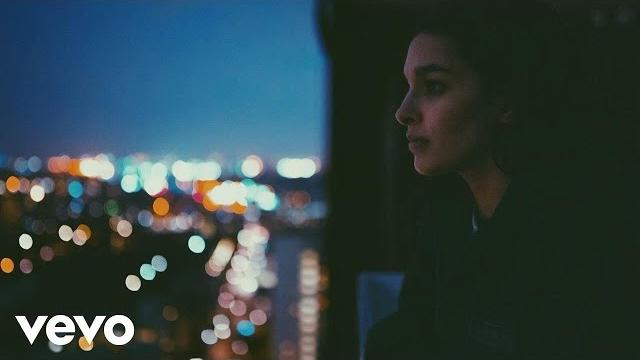 Wildes - bare (official video) Wildes - bare (official video)