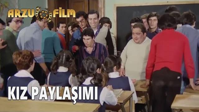 Hababam sınıfı tatilde - kız paylaşımı Hababam sınıfı tatilde - kız paylaşımı