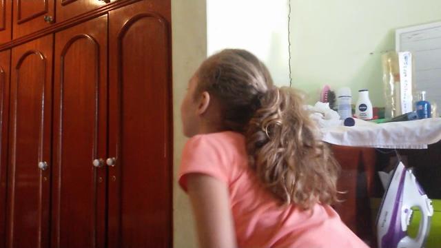 Dançando a música da anitta Dançando a música da anitta