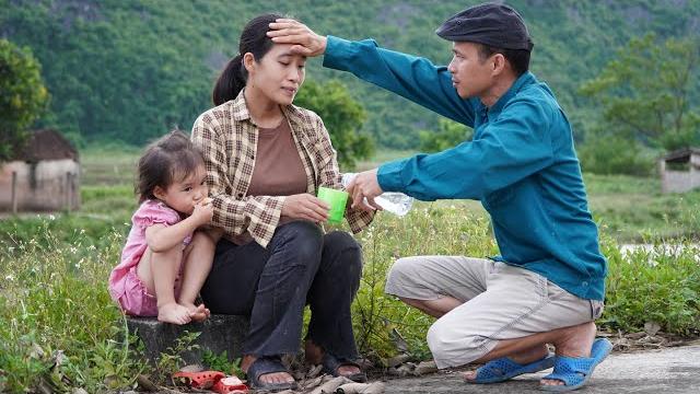 Despite the mother's objection, the kind man still decided to love the poor single mother. Despite the mother's objection, the kind man still decided to love the poor single mother.