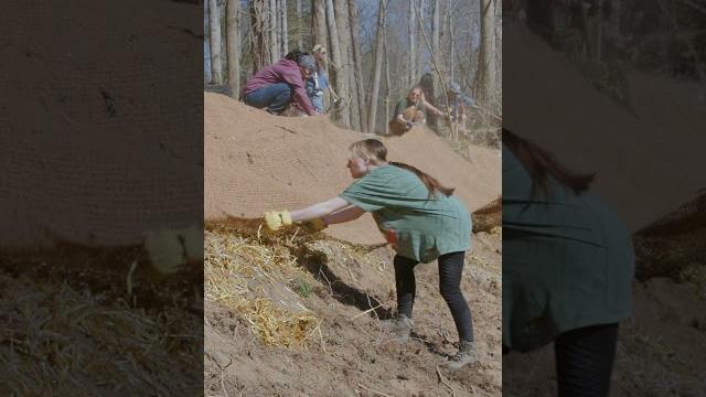Beyond four walls - experiential learning of ecology #unca #environmentalscience #river #asheville Beyond four walls - experiential learning of ecology #unca #environmentalscience #river #asheville