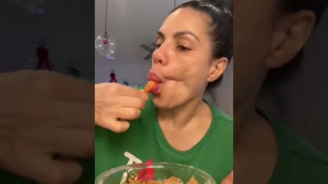 Ninaunratedeats • eating show channel Ninaunratedeats • eating show channel