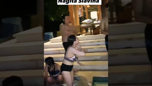 Yang mau ikut rendam di air bersama nagita akan mendapatkan hadiah 5 jt#short #entertainment #artis Yang mau ikut rendam di air bersama nagita akan mendapatkan hadiah 5 jt#short #entertainment #artis
