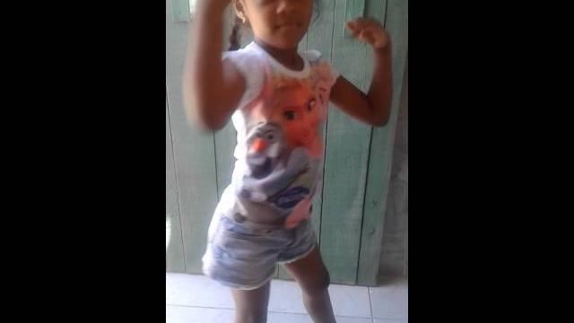 Dançar bang da anitta é com ela... Dançar bang da anitta é com ela...