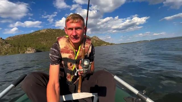 Рыбалка в боровом, отпуск, поймал щуку Рыбалка в боровом, отпуск, поймал щуку