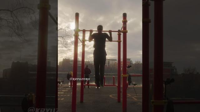 Muscle up - front lever - false grip muscle up Muscle up - front lever - false grip muscle up