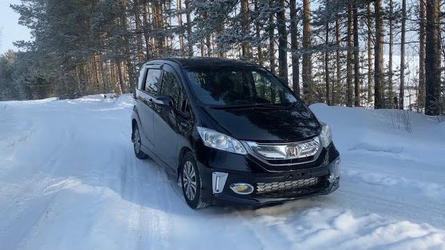 Обзор honda freed gp3 из видео с перегона Обзор honda freed gp3 из видео с перегона