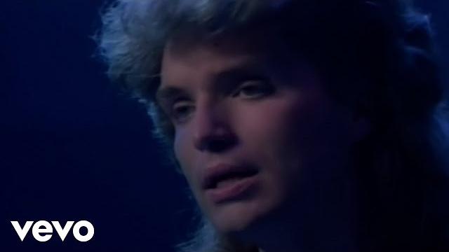 Richard marx - right here waiting (official music video) Richard marx - right here waiting (official music video)