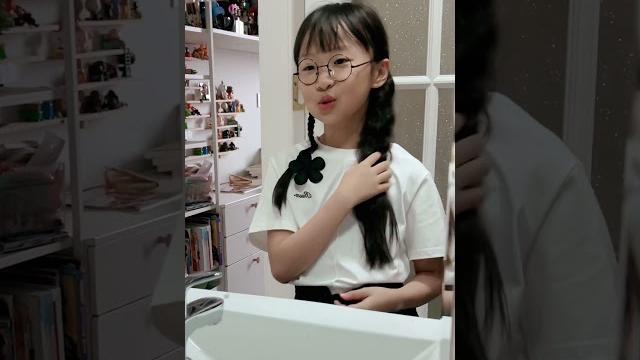 只要两根橡皮筋,就能自己卷头发啦! 只要两根橡皮筋,就能自己卷头发啦!