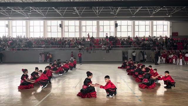 23 nisan gösteri roman havası tepecikli mi 23 nisan gösteri roman havası tepecikli mi