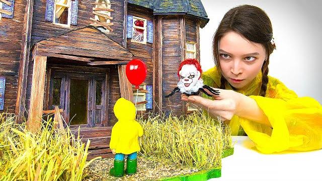 Miniature house from the «it» movie that is terrifying Miniature house from the «it» movie that is terrifying