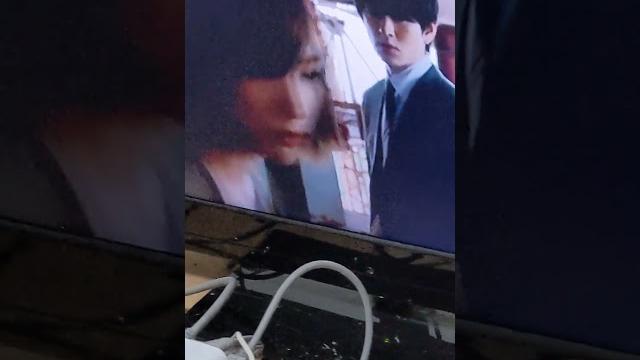金蹴り(後ろから容赦なく蹴り上げる) 金蹴り(後ろから容赦なく蹴り上げる)