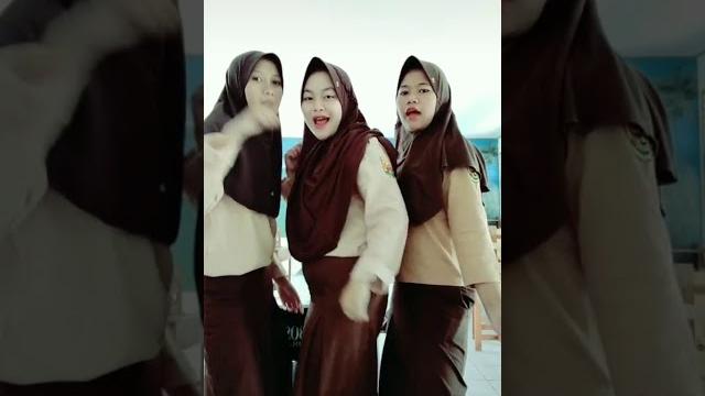 Tik tok sma montok Tik tok sma montok
