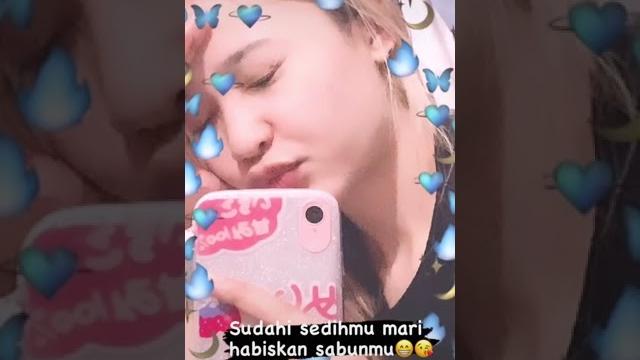 Adenia good ponsel |bibirnya itu lho Adenia good ponsel |bibirnya itu lho