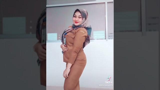 Pns cantik tembem dan bohayyy Pns cantik tembem dan bohayyy