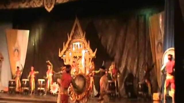 Nong nooch - thai cultural show - drums Nong nooch - thai cultural show - drums
