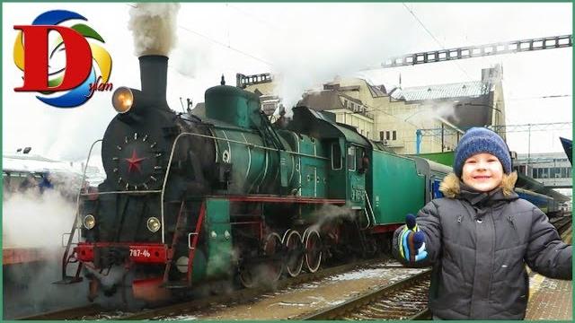 Железная дорога - едем на поезде. паровоз ретро. поезда для детей и железнодорожный транспорт Железная дорога - едем на поезде. паровоз ретро. поезда для детей и железнодорожный транспорт