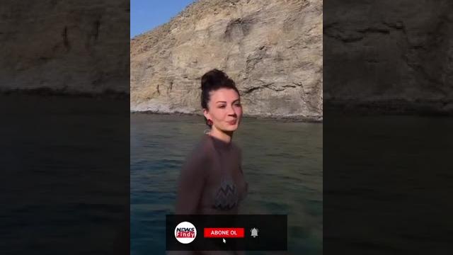 Burcu özberk, denizin tadını çıkarıyor Burcu özberk, denizin tadını çıkarıyor