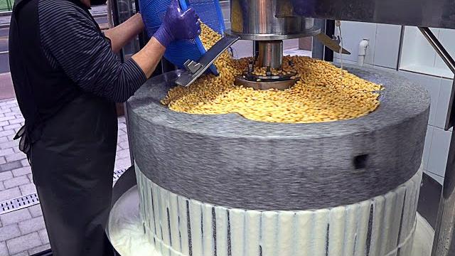거대맷돌두부 soft tofu made daily with an amazing giant millstone, tofu specialty restaurant - korean food 거대맷돌두부 soft tofu made daily with an amazing giant millstone, tofu specialty restaurant - korean food