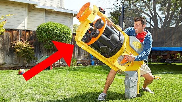 World's largest nerf gun World's largest nerf gun
