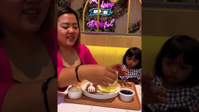 Danisa nangis gara-gara cake jepang.. #japan #shorts Danisa nangis gara-gara cake jepang.. #japan #shorts