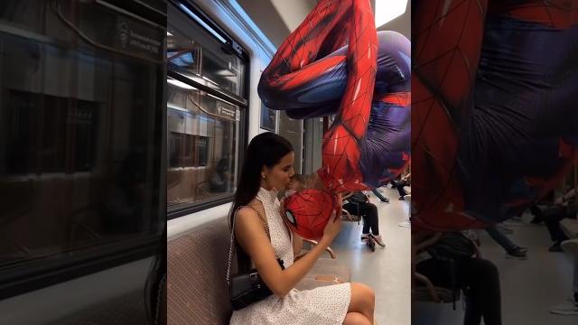 Spider-man kiss random girl on subway #shorts #spiderman #kiss Spider-man kiss random girl on subway #shorts #spiderman #kiss