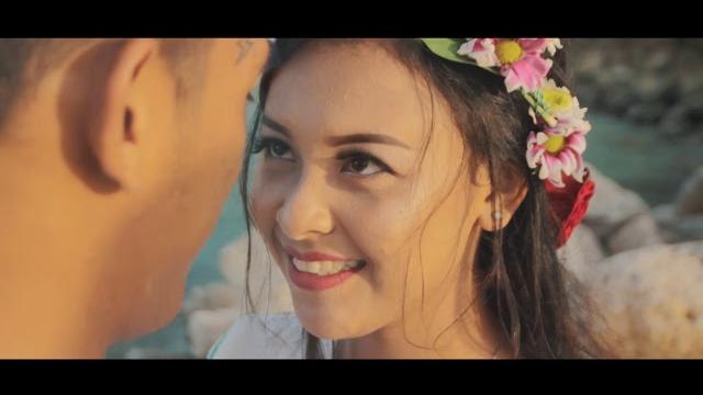 Bali prewedding adi putra & anis ayu Bali prewedding adi putra & anis ayu