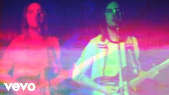 Tame impala - elephant (official video) Tame impala - elephant (official video)