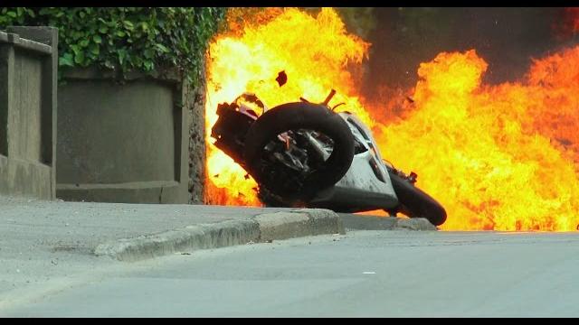 Tourist trophy : closer to the edge - full documentary tt3d (subtitles available !!) Tourist trophy : closer to the edge - full documentary tt3d (subtitles available !!)