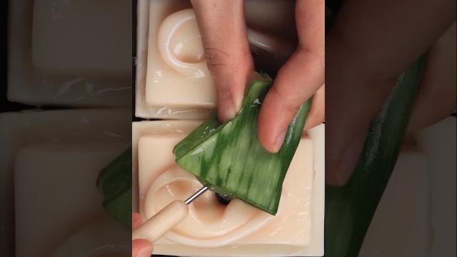 Asmr aloe vera ear massage Asmr aloe vera ear massage