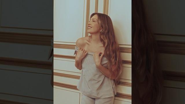 Thalia - ¡gracias elle por esta entrevista! Thalia - ¡gracias elle por esta entrevista!