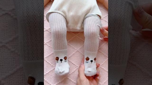 Stop cold legs & slippery floors – baby knee socks you’ll love!#shorts #babycare #babyessentials Stop cold legs & slippery floors – baby knee socks you’ll love!#shorts #babycare #babyessentials
