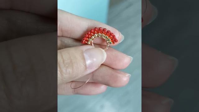 Mini iban tango earrings #borneojewelry #tangoearrings#beadsjewelry #glassbeads #handmade #pompom Mini iban tango earrings #borneojewelry #tangoearrings#beadsjewelry #glassbeads #handmade #pompom