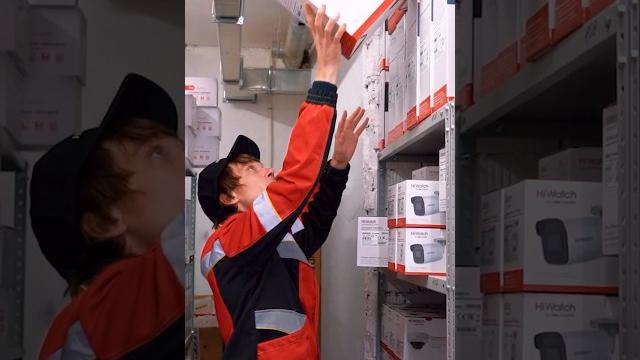 Лучший работник складаснимаем видео для компаний/best warehouse workermaking videos for company Лучший работник складаснимаем видео для компаний/best warehouse workermaking videos for company