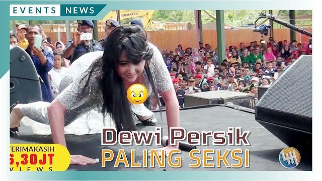Dewi persik - makhluk tuhan paling seksi (boleh goyang yaa ??? izin dulu wkwkkw, live samarinda) Dewi persik - makhluk tuhan paling seksi (boleh goyang yaa ??? izin dulu wkwkkw, live samarinda)