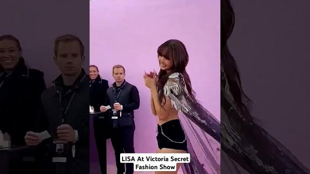Lisa at victoria secret fashion show #lisa #lalisa #blackpink #victoriasecret #vsshow #shorts #short Lisa at victoria secret fashion show #lisa #lalisa #blackpink #victoriasecret #vsshow #shorts #short