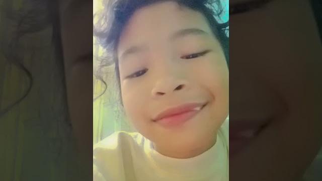 Siapa yang punya gigi gingsul Siapa yang punya gigi gingsul