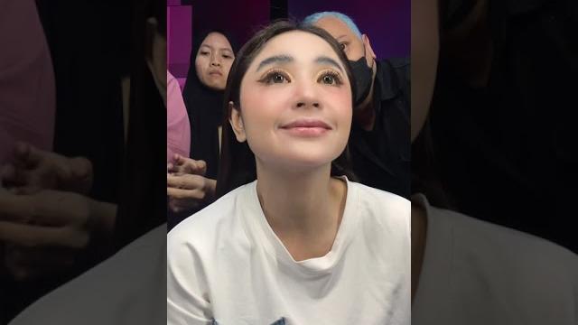 Dewi persik live Dewi persik live