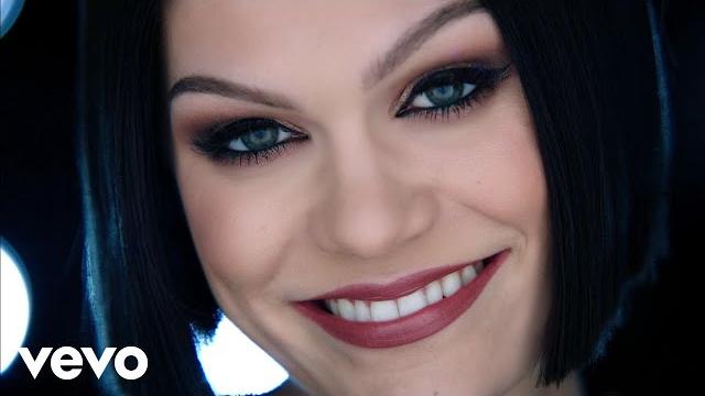Jessie j - flashlight (from pitch perfect 2) (official video) Jessie j - flashlight (from pitch perfect 2) (official video)