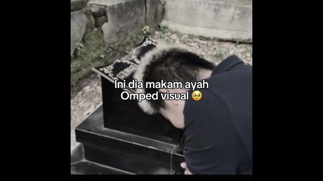 Ini dia makam ayahnya omped visual #omped visual Ini dia makam ayahnya omped visual #omped visual