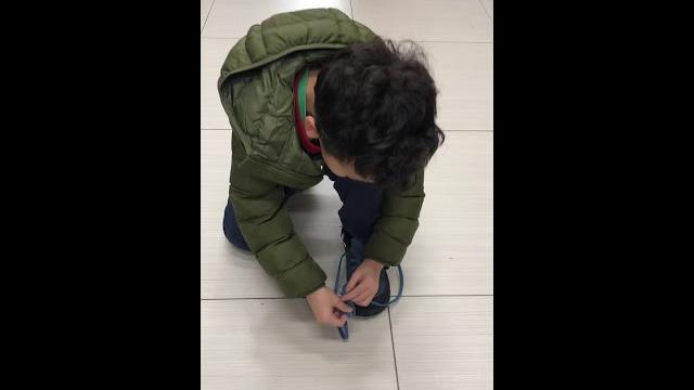 Emerson老師綁鞋帶教學 Emerson老師綁鞋帶教學