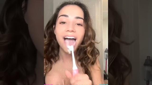 Tiktok girl act like suck #tiktok #youtubeshorts #shorts Tiktok girl act like suck #tiktok #youtubeshorts #shorts