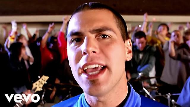 Alien ant farm - smooth criminal (official music video) Alien ant farm - smooth criminal (official music video)