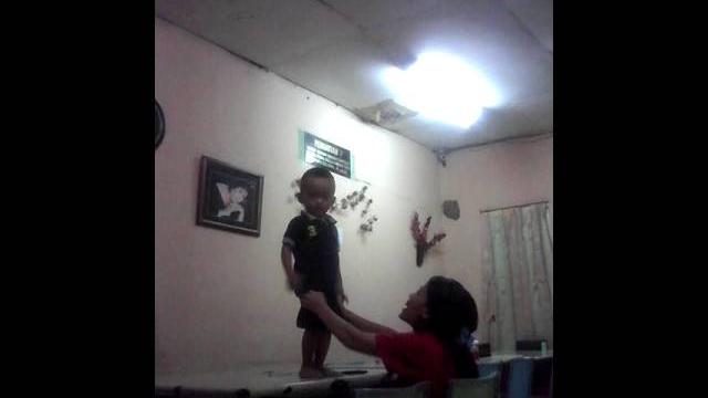 Tante girang n ponakan gokilll Tante girang n ponakan gokilll